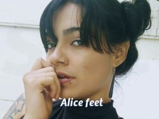 Alice_feet