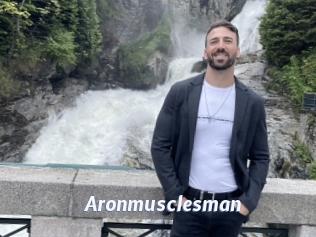Aronmusclesman