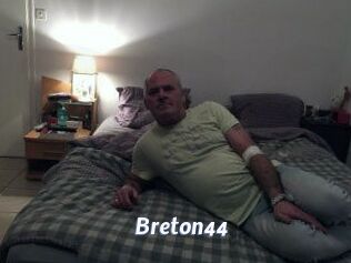 Breton44