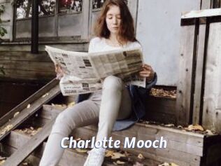 Charlotte_Mooch