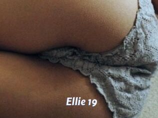 Ellie_19