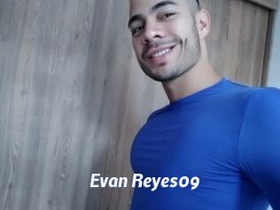 Evan_Reyes09