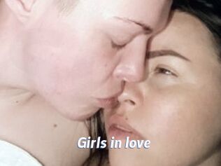 Girls_in_love