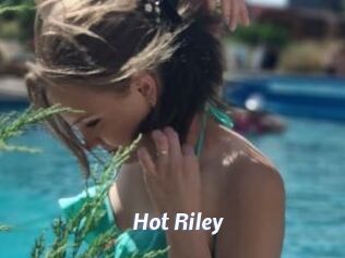 Hot_Riley