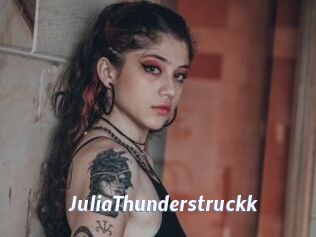 JuliaThunderstruckk