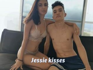 Jessie_kisses