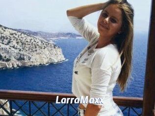 LarraMaxx