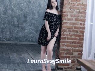 LauraSexySmile