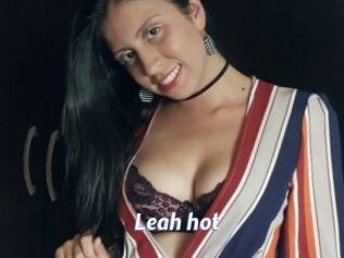 Leah_hot