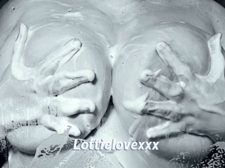 Lottielovexxx