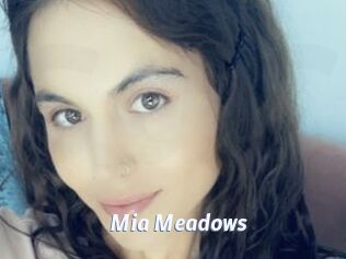 Mia_Meadows