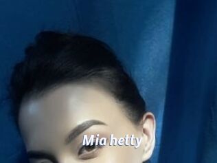 Mia_hetty