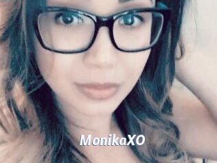 MonikaXO