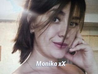 Monika_xX