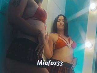 Miafox33