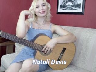Natali_Davis