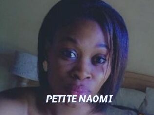 PETITE_NAOMI
