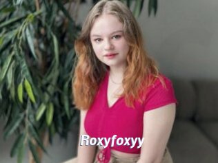 Roxyfoxyy