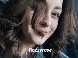 Rozzyrose