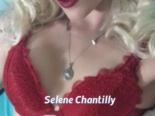Selene_Chantilly