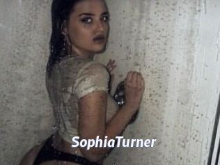 Sophia_Turner