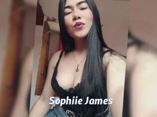 Sophiie_James