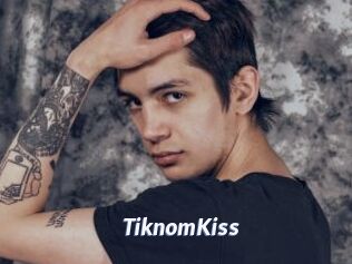 TiknomKiss