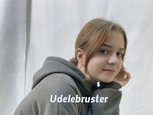 Udelebruster