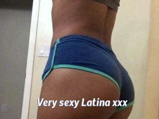 Very_sexy_Latina_xxx
